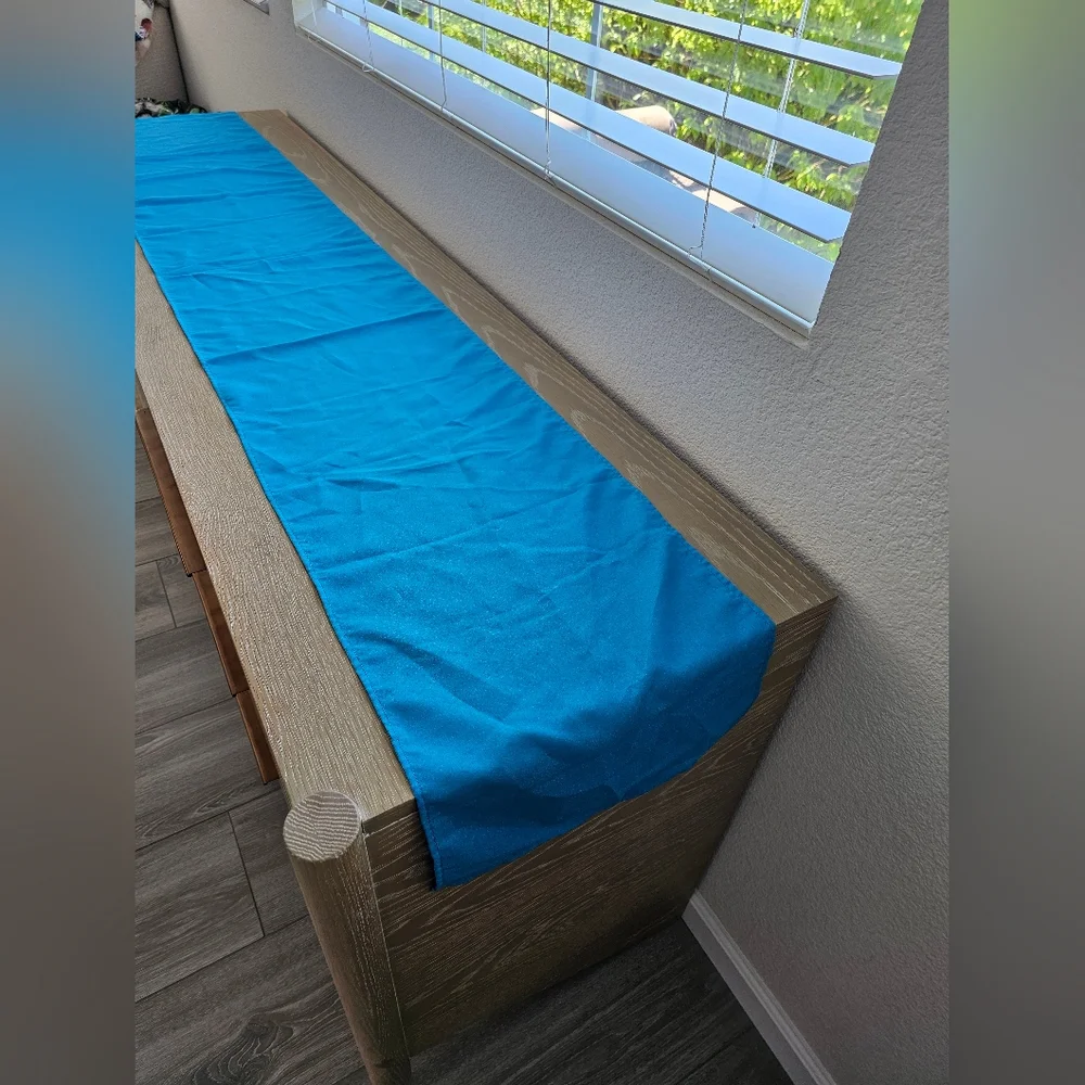 Bright Azure Table Runner – 84